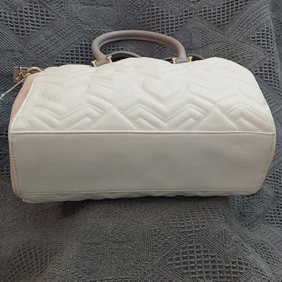 NWT Betsey Johnson TRIPLE ENTRY SATCHEL - Picture 5 of 8